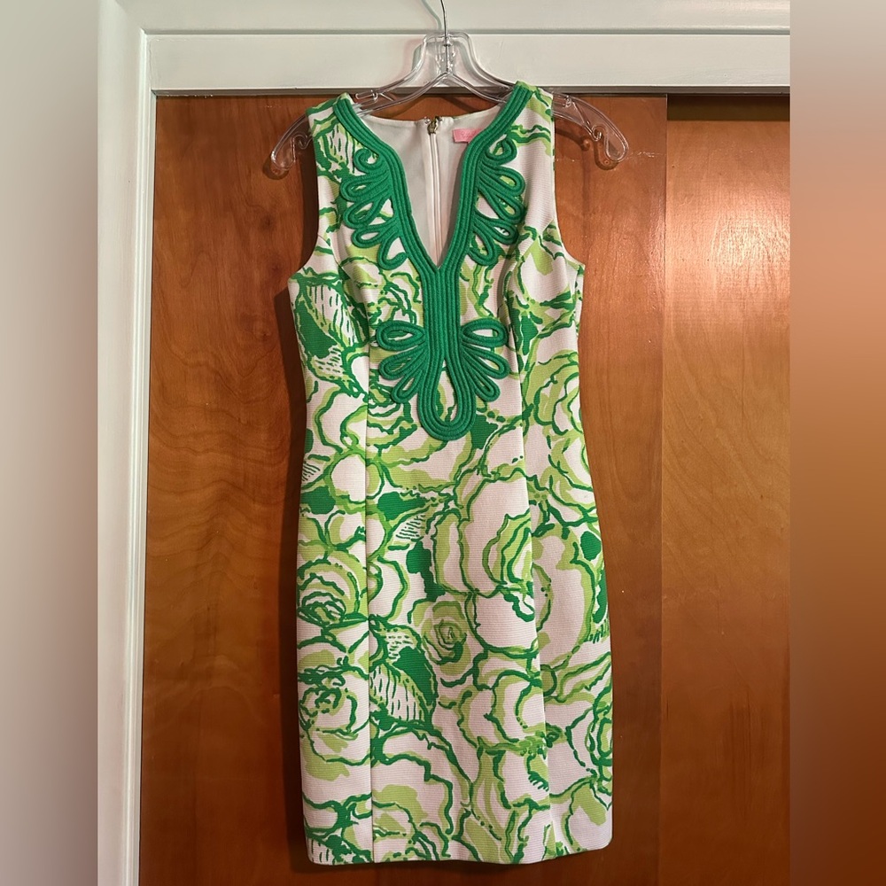 Lilly Pulitzer Green and White Sheath Mini Dress V-Neck Sleeveless